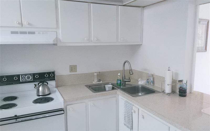 Image 7 of 21 For 465 Paradise Isle Blvd  207