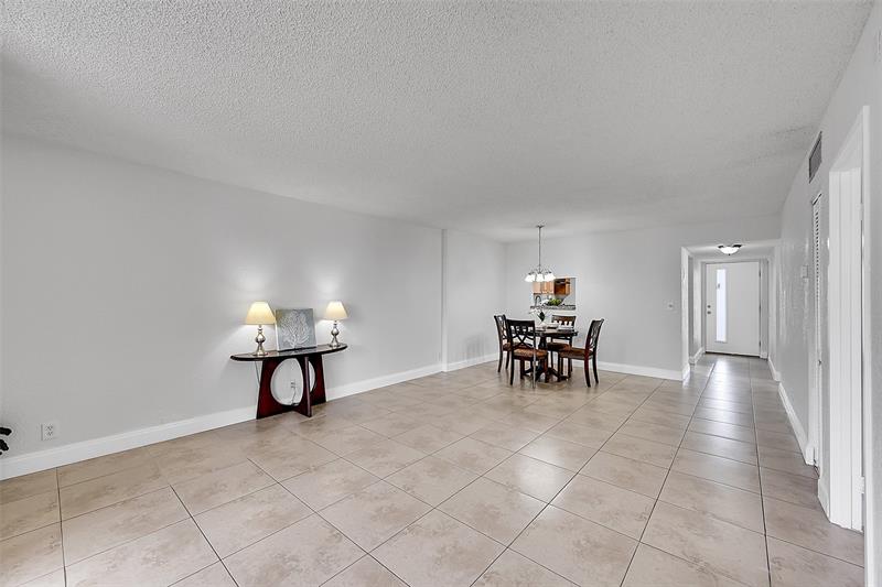 Image 11 of 39 For 1402 80th Ave  301