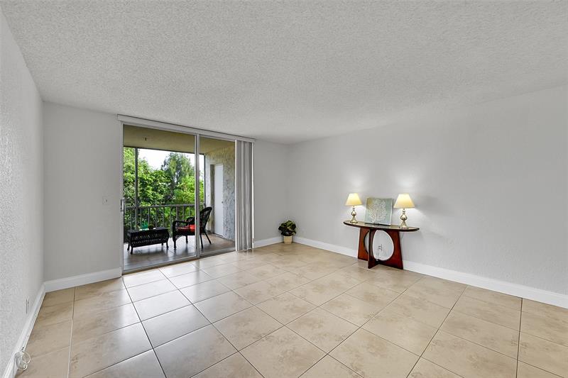 Image 12 of 39 For 1402 80th Ave  301