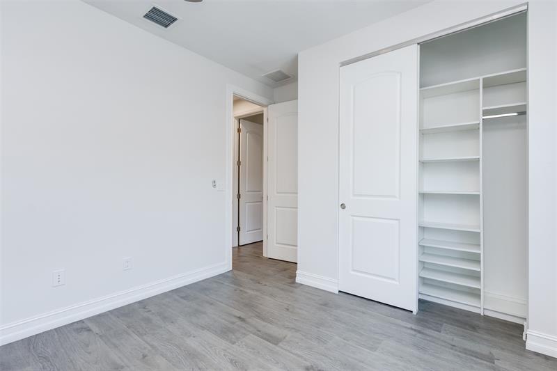 Image 37 of 59 For 10124 Brickhill Drive