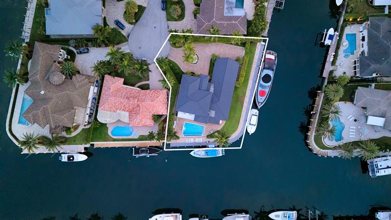 Image 10 of 75 For 2593 9 Street