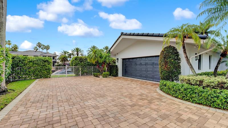 Image 14 of 75 For 2593 9 Street