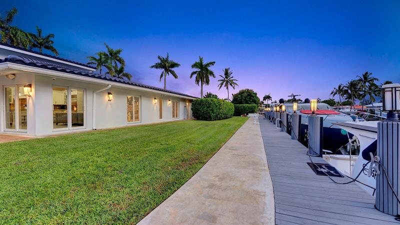 Image 68 of 75 For 2593 9 Street