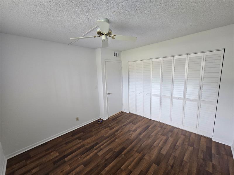 Image 17 of 31 For 6890 Royal Palm Blvd  211h