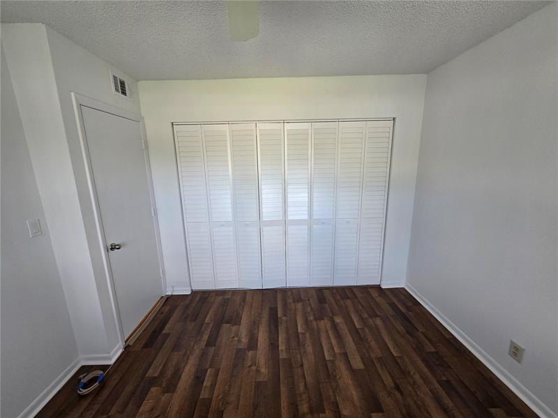 Image 19 of 31 For 6890 Royal Palm Blvd  211h