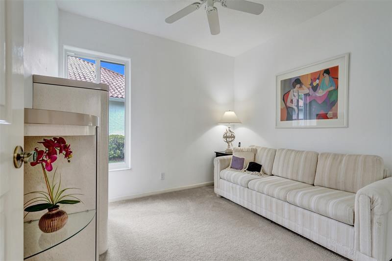 Image 42 of 78 For 10433 Santiago St