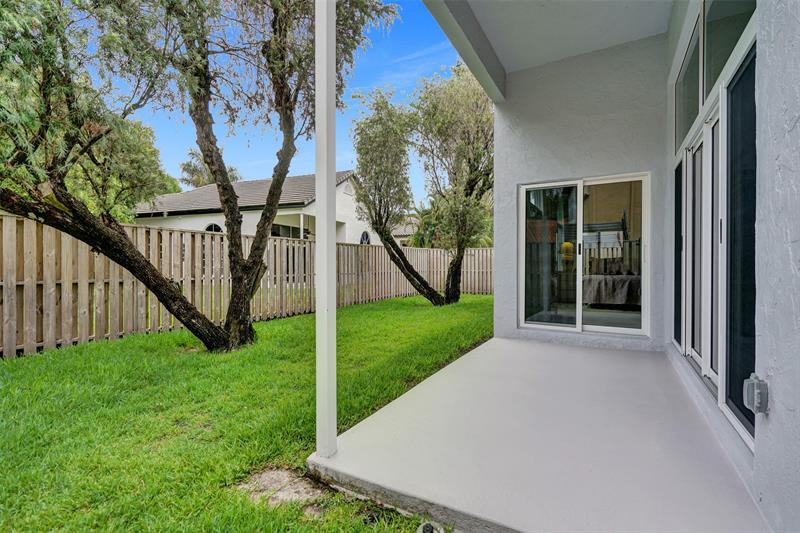 Image 63 of 78 For 10433 Santiago St