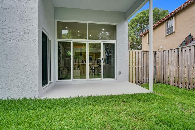 Image 64 of 78 For 10433 Santiago St