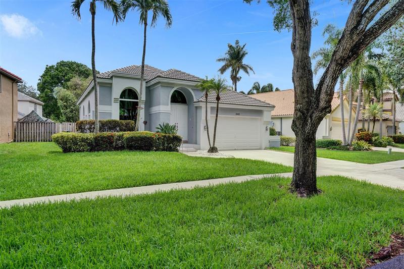 Image 7 of 78 For 10433 Santiago St