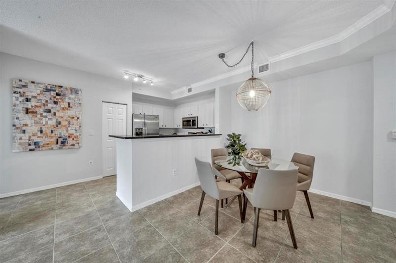 Image 4 of 17 For 1803 Flagler Dr  201