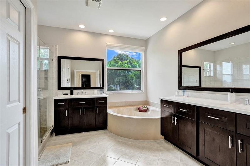 Image 20 of 42 For 16031 49th Ct