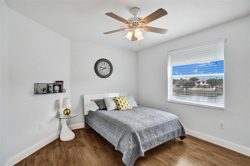 Image 23 of 42 For 16031 49th Ct