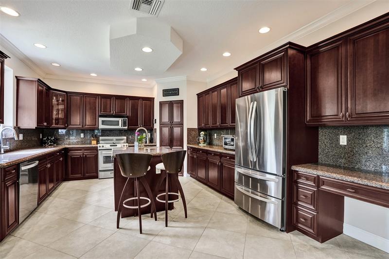 Image 5 of 42 For 16031 49th Ct