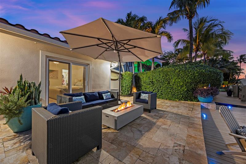 Image 34 of 65 For 1719 Poinsettia Dr