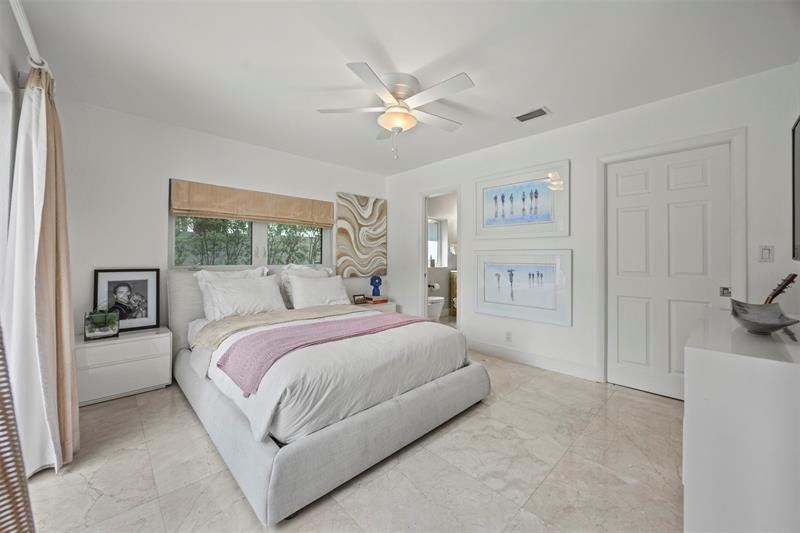 Image 43 of 65 For 1719 Poinsettia Dr