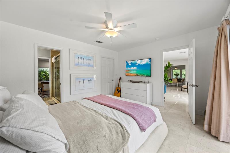 Image 44 of 65 For 1719 Poinsettia Dr