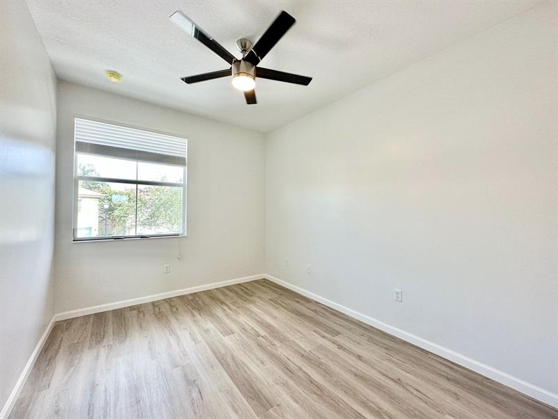 Image 21 of 32 For 2935 Tortola Way  2935