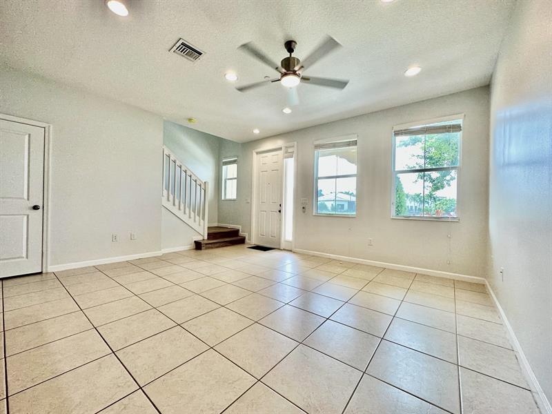 Image 6 of 32 For 2935 Tortola Way  2935