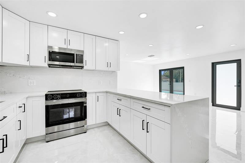 Image 11 of 43 For 4101 48th Ct