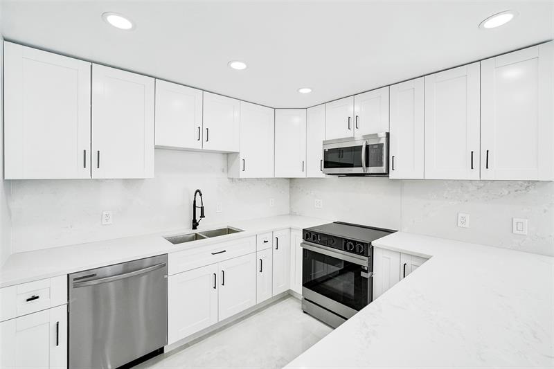 Image 12 of 43 For 4101 48th Ct