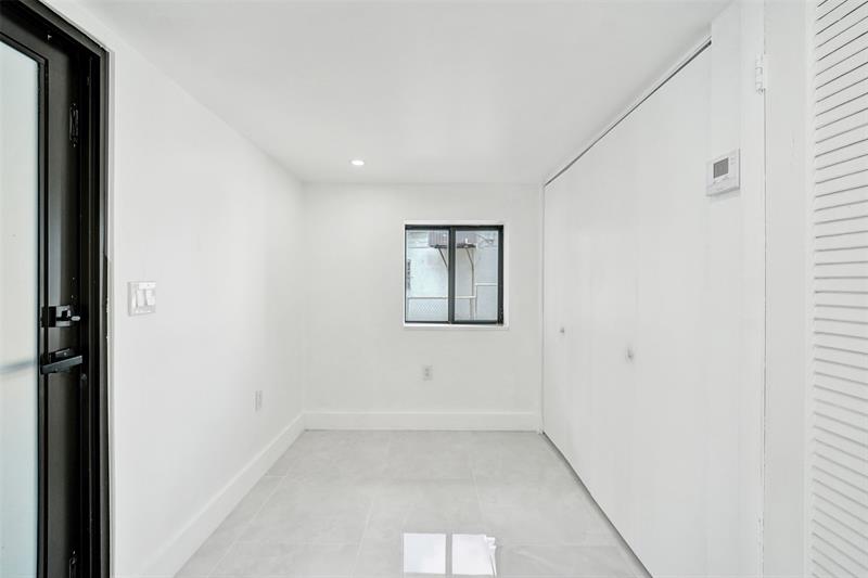 Image 15 of 43 For 4101 48th Ct