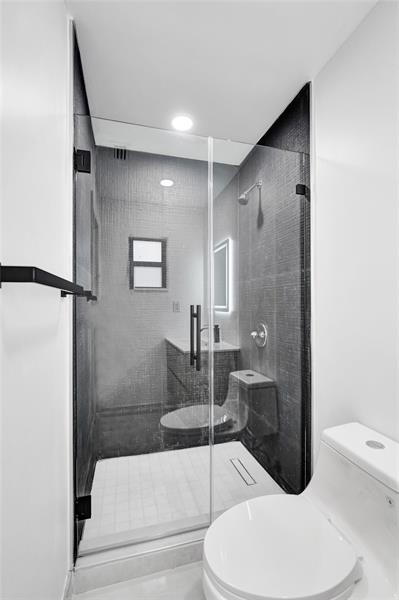 Image 33 of 43 For 4101 48th Ct