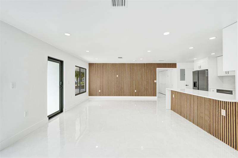 Image 5 of 43 For 4101 48th Ct