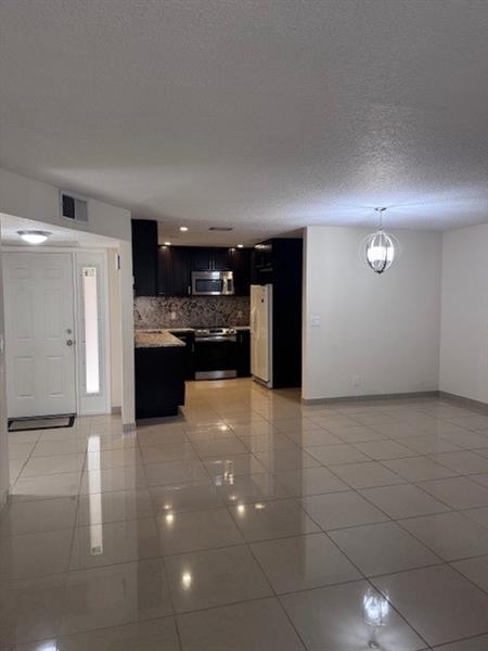 Image 12 of 23 For 2836 Carambola Circle  19107