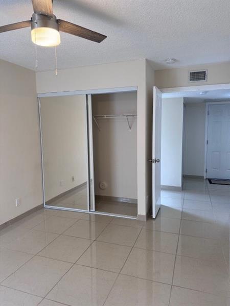 Image 16 of 23 For 2836 Carambola Circle  19107