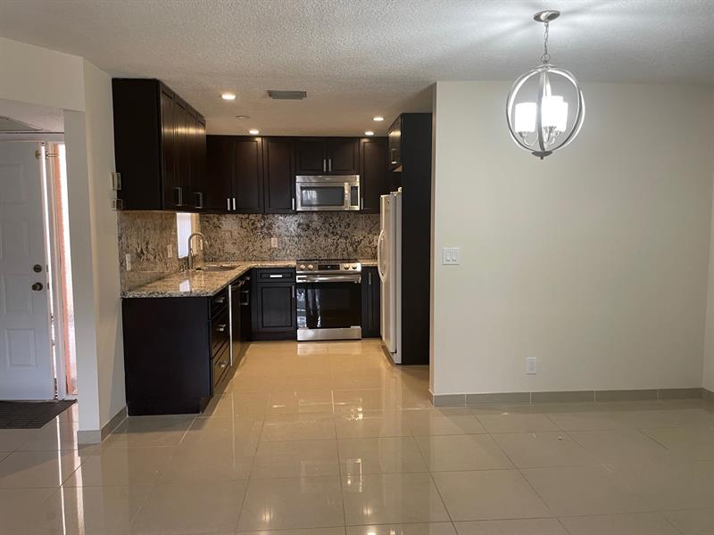 Image 8 of 23 For 2836 Carambola Circle  19107