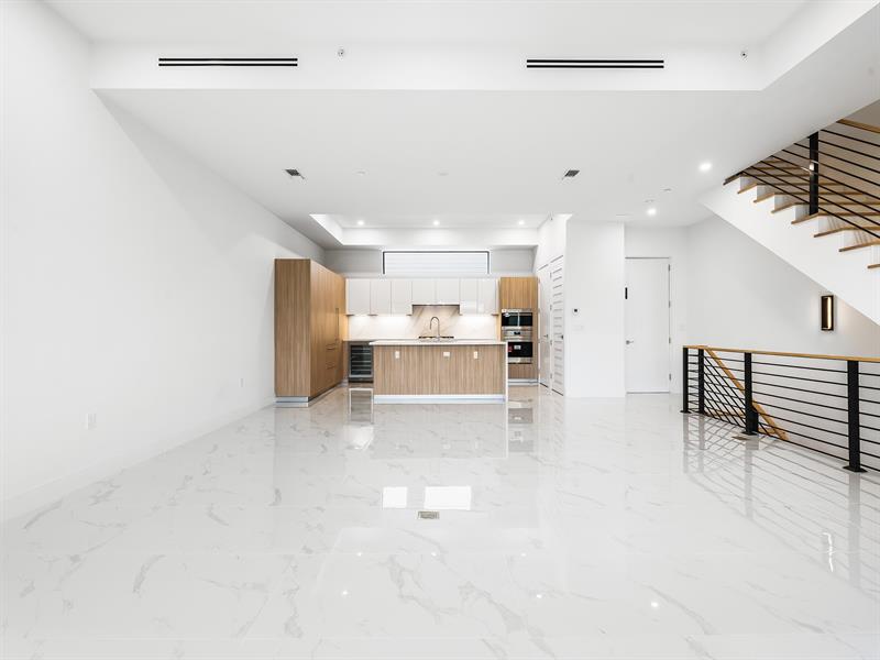Image 39 of 53 For 808 2nd Street  808