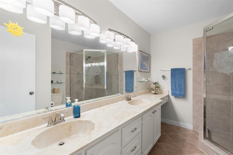 Image 16 of 25 For 2116 44th St