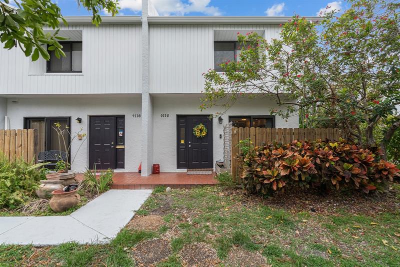 Image 3 of 25 For 2116 44th St