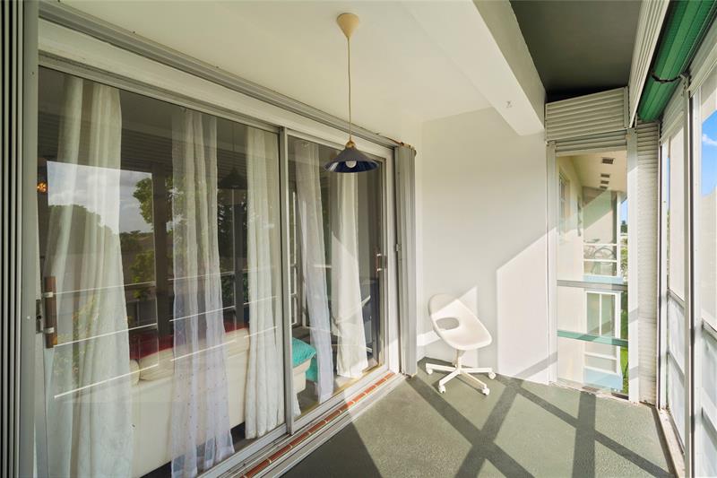 Image 22 of 37 For 5800 Margate Blvd  346-3