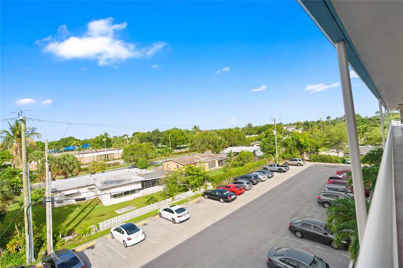 Image 24 of 37 For 5800 Margate Blvd  346-3