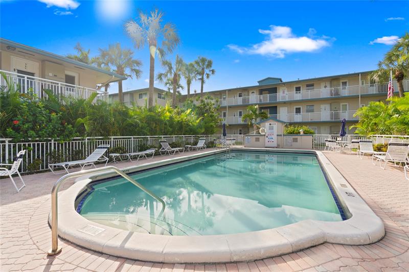 Image 31 of 37 For 5800 Margate Blvd  346-3