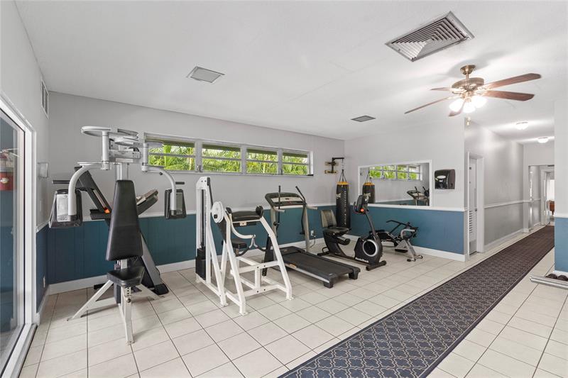 Image 32 of 37 For 5800 Margate Blvd  346-3