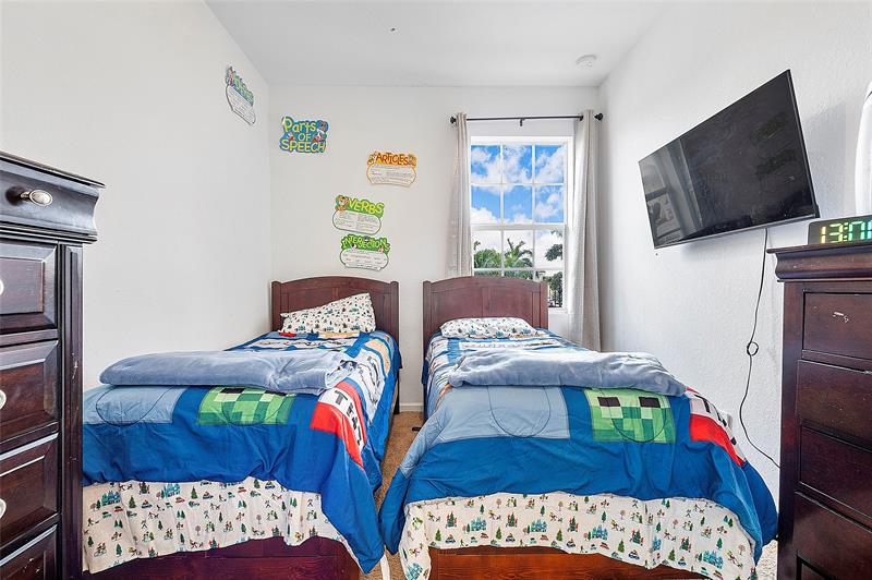 Image 11 of 15 For 4008 11th Drive