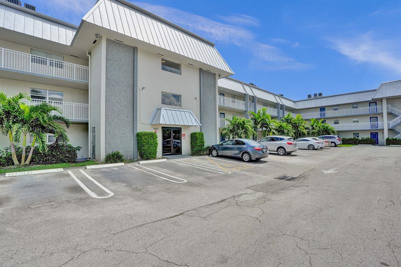 Details for 3000 Riverside Dr  202, Coral Springs, FL 33065