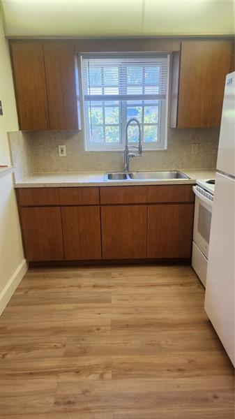Image 6 of 16 For 216 Sw 10th St  218