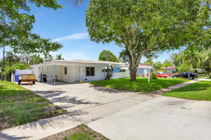 Image 33 of 43 For 217 9th Ct  
