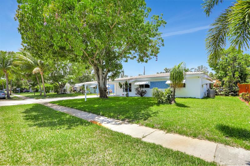 Image 36 of 43 For 217 9th Ct  