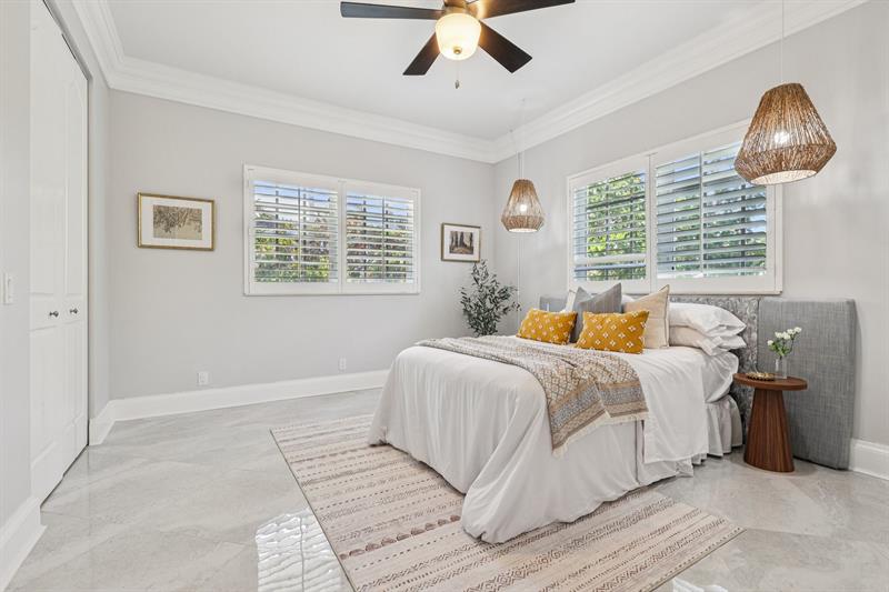 Image 11 of 51 For 3900 23rd Ter