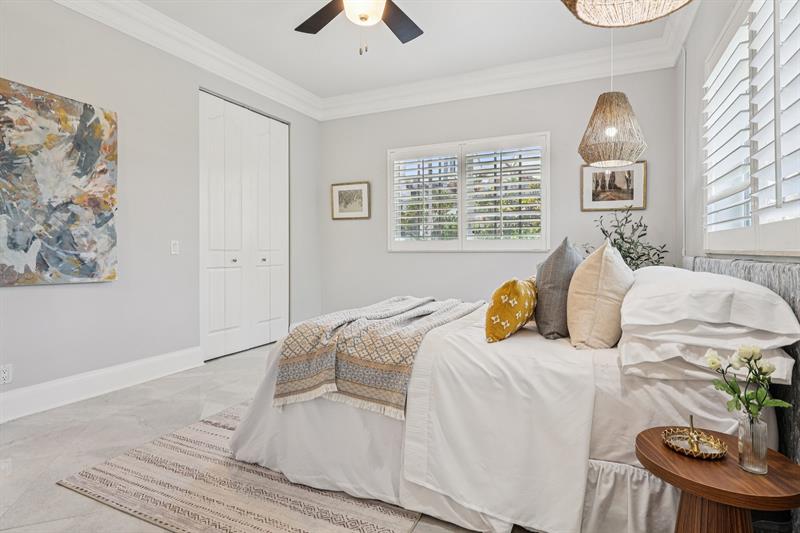 Image 12 of 51 For 3900 23rd Ter