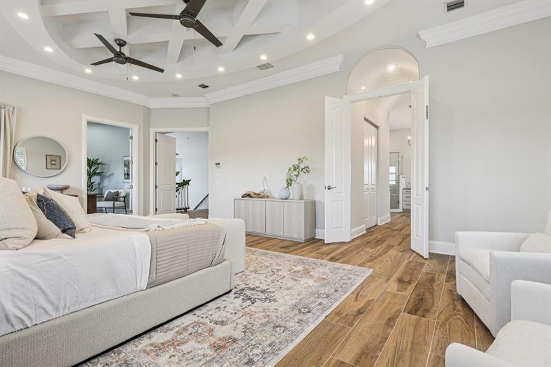 Image 17 of 51 For 3900 23rd Ter