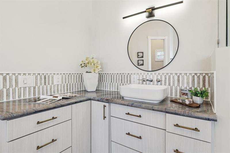 Image 21 of 51 For 3900 23rd Ter