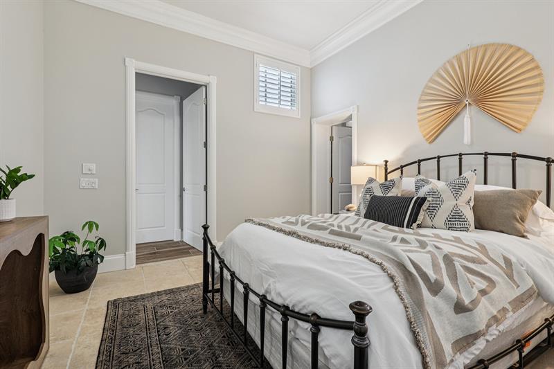 Image 24 of 51 For 3900 23rd Ter