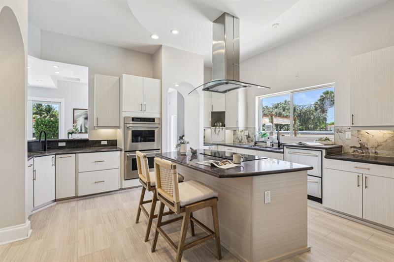 Image 7 of 51 For 3900 23rd Ter