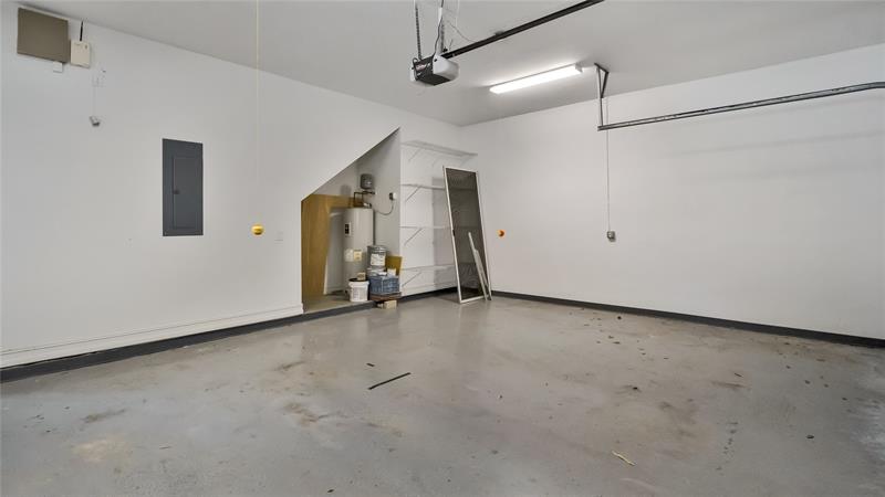 Image 42 of 54 For 2105 5th St  2105