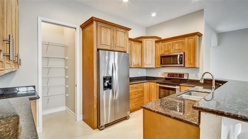 Image 5 of 54 For 2105 5th St  2105